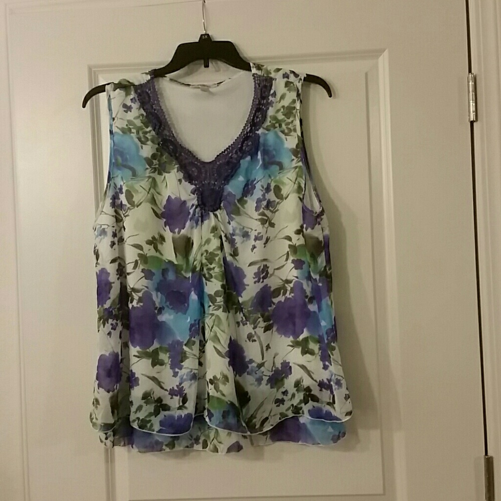 🐈DressBarn Sleeveless top